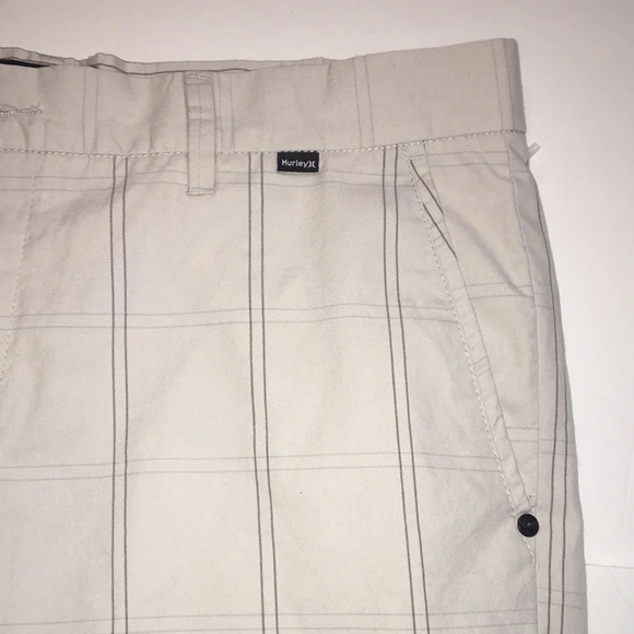 Hurley Light Tan and Gray Plaid Walking Shorts - Picture 2 of 5